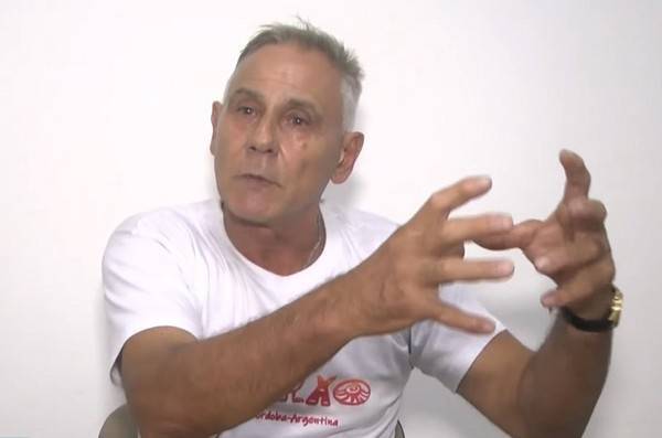 Crónica / Una “luz” lo sigue en el campo y dice que deja huellas “quemadas”