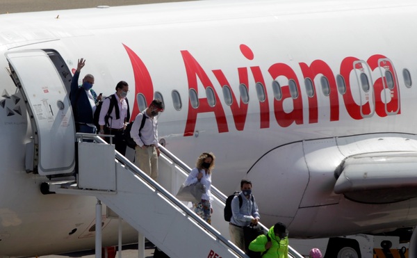 Colombia y Chile firman acuerdo para fortalecer el transporte aéreo - MarketData
