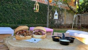 Sandwoof busca que sus clientes aplaudan de la felicidad luego de comer (especial para eventos)