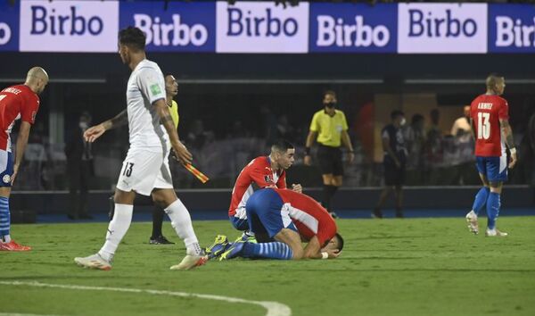 Cada vez más cerca del adiós - Fútbol - ABC Color