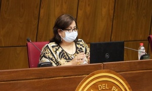Esperanza Martínez aspira la candidatura a la Presidencia del país por la oposición - ADN Digital