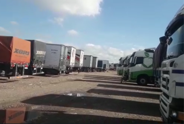 Camioneros varados no confían en test de antígeno que hacen las autoridades chilenas - Megacadena — Últimas Noticias de Paraguay
