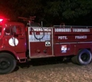 Bomberos organizan pollada para no cerrar su cuartel  - Paraguay.com