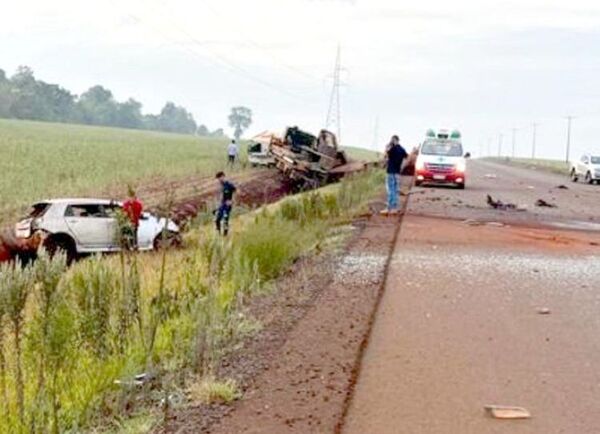 Agobiado por problemas salió a la ruta y se estrelló contra un camión