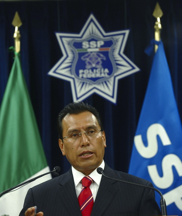 Un accidente vial lleva a la detención de un exalto mando policial mexicano - MarketData