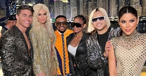 Nadia Ferreira de fiesta con los Black Eyed Peas y jurado del Miss Universo