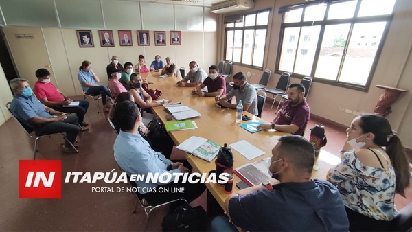 REPRESENTANTES DE JUNTAS DE AGUA PIDIERON SOLUCIÓN PARA EL PROBLEMA DE FALTA DE AGUA - Itapúa Noticias