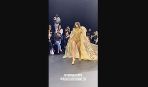 ¡Imponente!: Nadia Ferreira se robó el escenario en el primer día de Arab Fashion Week