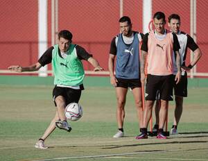 Crónica / Como todo un Caballero, dispuesto a jugar en cualquier parte del medio