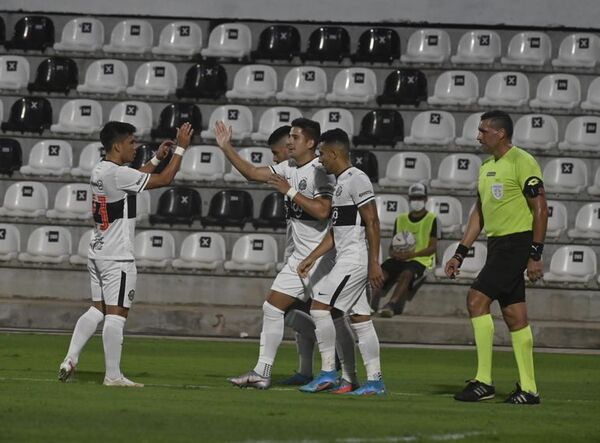 Olimpia gana en amistoso - Fútbol - ABC Color