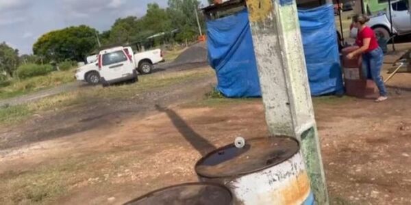 Tráfico de combustible: Rocían a funcionaria durante procedimiento y embisten contra chófer