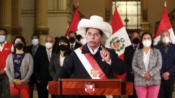 Renunció el ministro del Interior de Perú