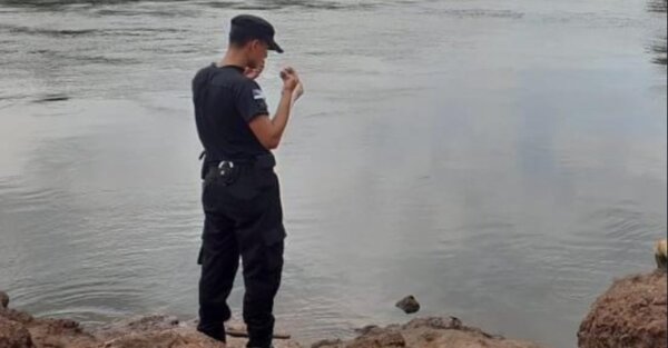 Macabro hallazgo en el río Paraná: apareció un cadáver que tenía las manos atadas