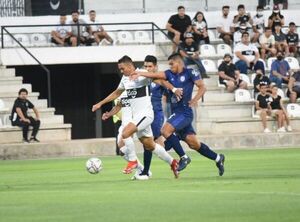 Olimpia triunfa en su último amistoso de pretemporada