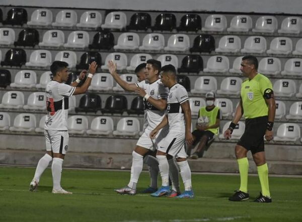 Olimpia gana en amistoso