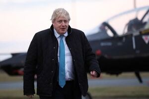 Boris Johnson anunció que visitará Ucrania y que mantendrá conversaciones privadas con Vladimir Putin para frenar el avance ruso