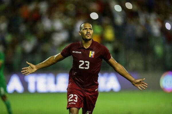 Venezuela golea en el debut de Pekerman