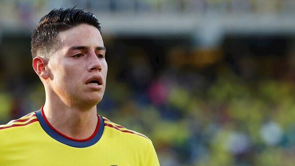James Rodríguez encara a los aficionados