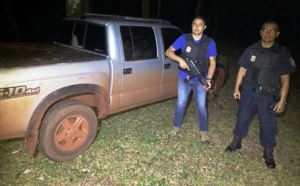 Camioneta robada es localizada en una zona boscosa de Alto Paraná - ABC en el Este - ABC Color