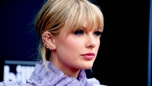 Diario HOY | Hombre arrestado fuera de la residencia de Taylor Swift tras intentar entrar