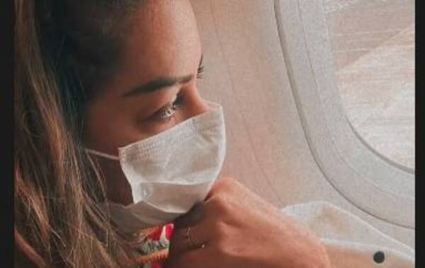 Crónica / El incómodo pedido que le hicieron a Larissa Riquelme en el avión