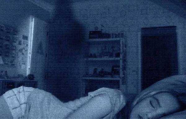 Crónica / Mientras duerme, siente que alguien le observa: "Vivo con miedo"