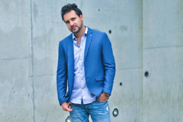 Alessandro Galas prepara una sorpresa para los enamorados - Te Cuento Paraguay