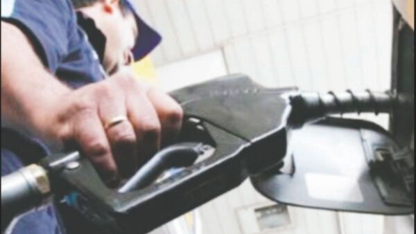 Suba de combustible golpea con todo a los trabajadores