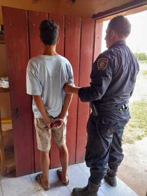 Joven fue aprehendido tras sup. amenazar con un cuchillo a su padrastro