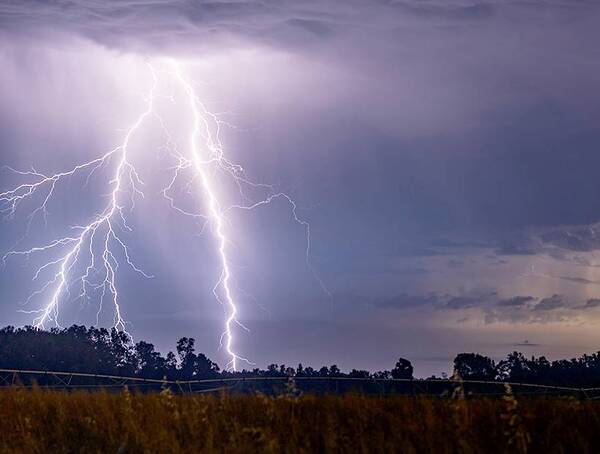 Crónica / Okyta he'i Meteorología, pero hacia el este del país nomás hina