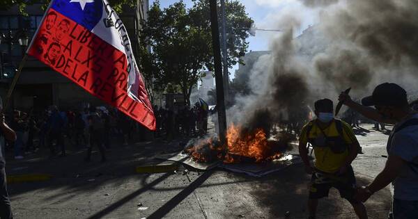 La Nación / En Chile protestan contra los inmigrantes y la delincuencia