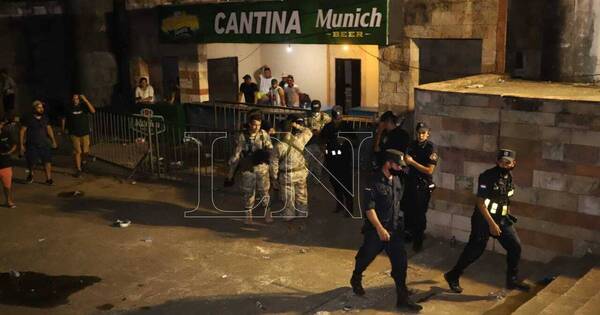 La Nación / Tiroteo en el anfiteatro: habrían usado una pistola 9 mm