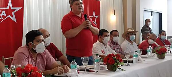 Poco respaldo de dirigentes a Hugo Velázquez convocados por “Tiki” - La Clave