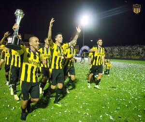 Peñarol campeón de la Supercopa - El Independiente