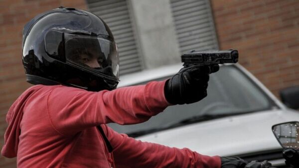 Sicario mató a mamá e hijo en el patio de su propia casa