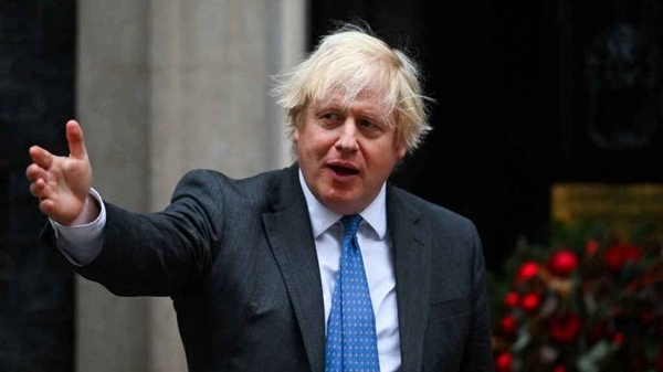 Diario HOY | Johnson se defenderá ante los diputados tras recibir informe sobre fiestas durante confinamientos