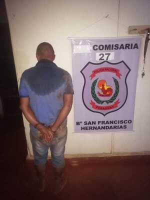 Vecinos reducen a golpes a sujeto que intentó matar a tiros a otro - La Clave