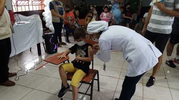 Alto Paraná vacuna a niños con el anticovid    - La Clave