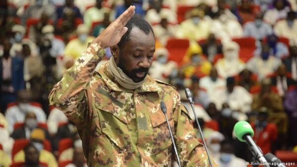 Mali pide a embajador francés abandonar el país tras declaraciones de ministros galos