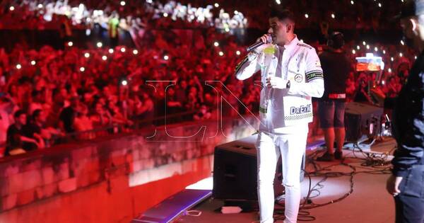 La Nación / Binomio de Oro lamenta tiroteo en su show y muerte de una fan