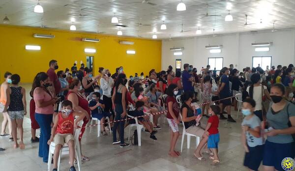 Covid-19: Con buena concurrencia comenzó la vacunación pediátrica en Luque •