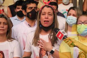 Crónica / Caso Paola Gaete: Familiares se manifestaron y piden justicia
