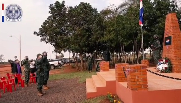Rinden homenaje a militares asesinados por el EPP