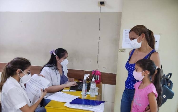 Diario HOY | En Clínicas vacunan a niños sin tener en cuenta terminación de cédula