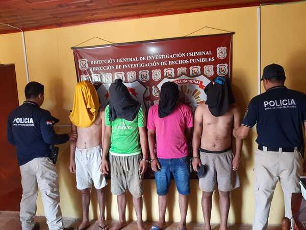 Detienen a cuatro presuntos robamotos durante allanamiento de aguantadero - La Clave