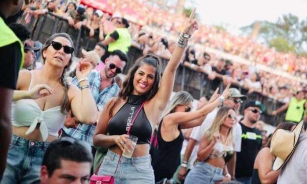 Indicios de enfrentamiento en festival: Investigadores encontraron más armas