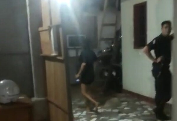 Adicta acuchilla a mujer, policía no quiso tomar denuncia y Fiscalía la libera en tiempo récord •