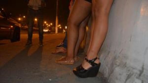 Milico armado supuestamente no quiso pagar a travesti y armó sarambi