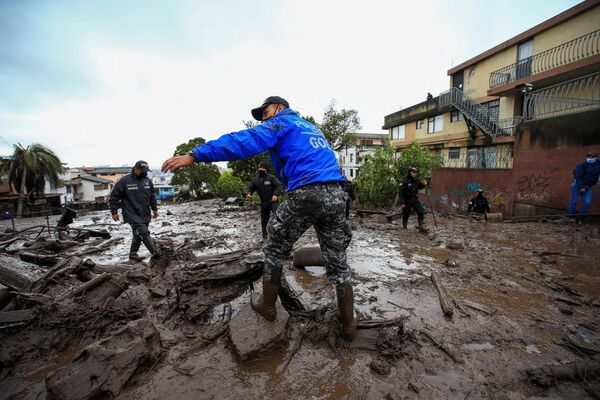 Video: aluvión en Quito deja muertos y desaparecidos - Mundo - ABC Color