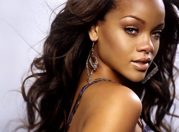 Tendencia dulce y sexy: las “celeb” lucen sus embarazos - Estilo de vida - ABC Color